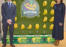 Eduardo Lamas y Catherine Ubilla, de Agzul S.A., que presentó con creatividad el producto estrella de Ecuador, la banana.